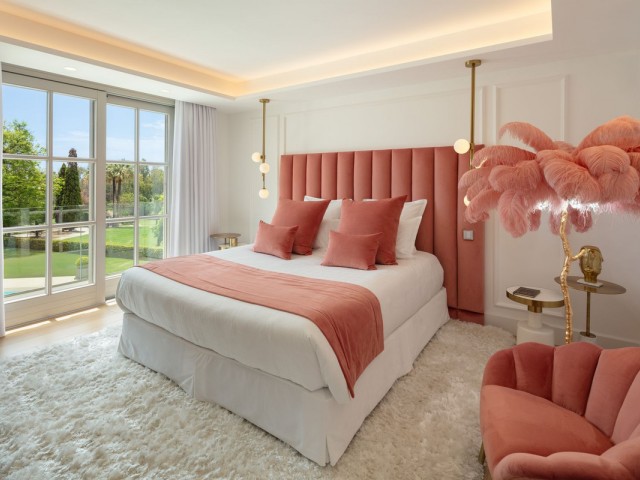 6 Schlafzimmer Villa in Nueva Andalucía