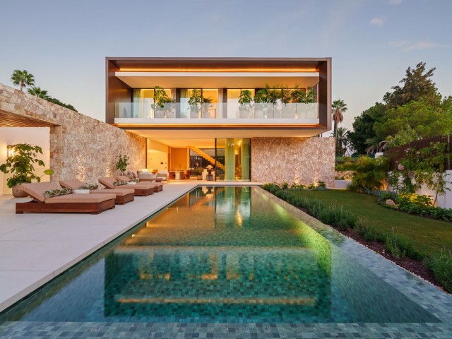 5 Makuuhuoneen Huvila Marbella