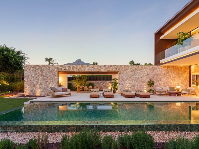 5 Makuuhuoneen Huvila Marbella