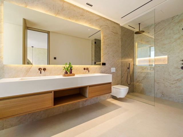 5 Makuuhuoneen Huvila Marbella