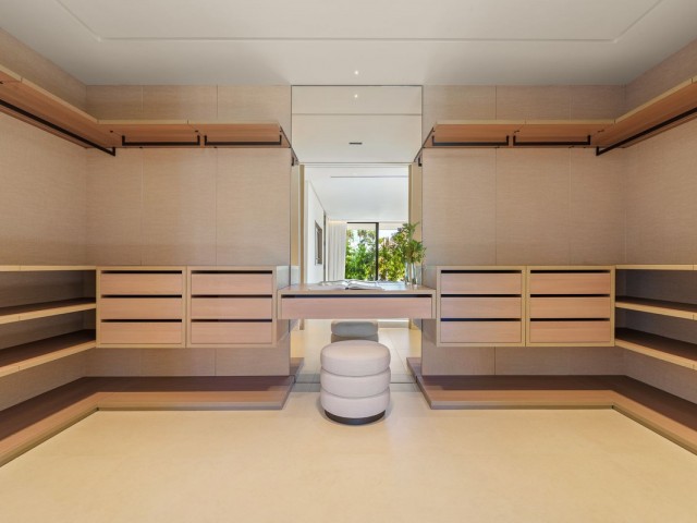 5 Makuuhuoneen Huvila Marbella