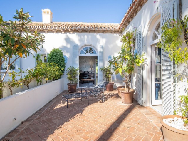 5 Makuuhuoneen Huvila Marbella