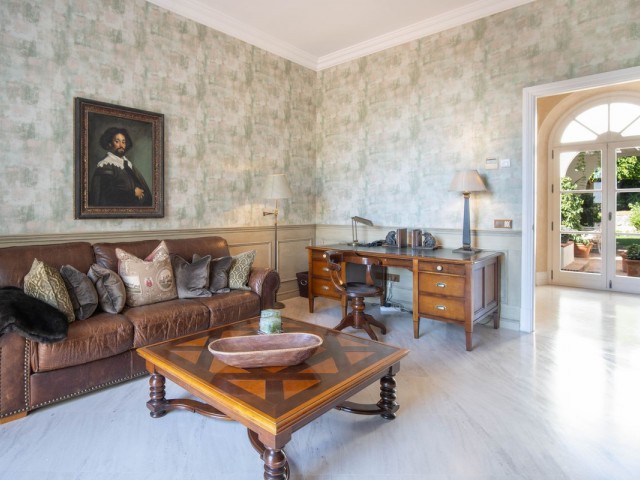 5 Makuuhuoneen Huvila Marbella