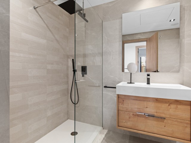 3 Sovrums Lägenhet i Istán