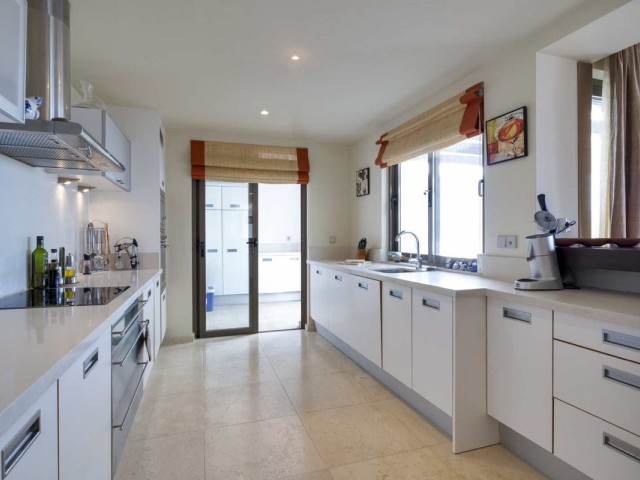 Penthouse in New Golden Mile