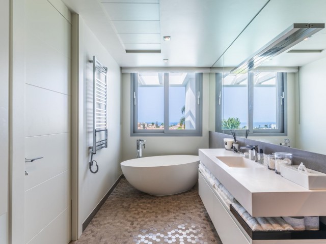 5 Slaapkamer Villa in Santa Clara