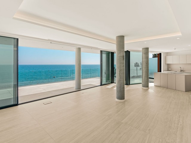 4 Makuuhuoneen Huoneisto Estepona