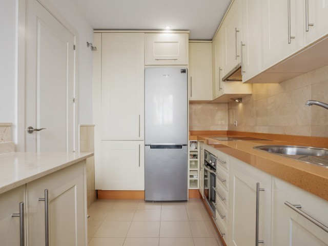 4 Schlafzimmer Apartment in Nueva Andalucía