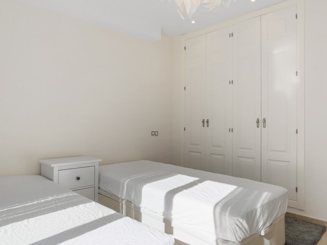 4 Schlafzimmer Apartment in Nueva Andalucía