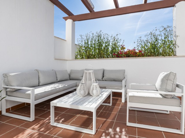 4 Schlafzimmer Apartment in Nueva Andalucía