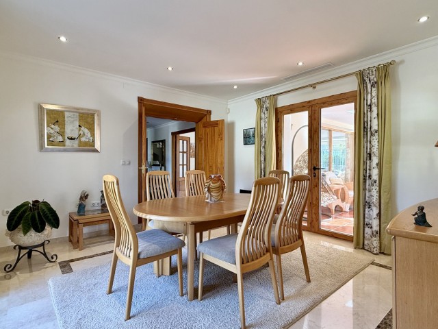 4 Schlafzimmer Villa in Estepona