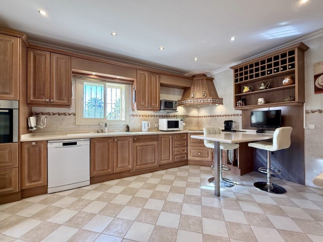 4 Schlafzimmer Villa in Estepona