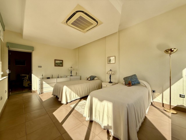 4 Schlafzimmer Villa in Estepona