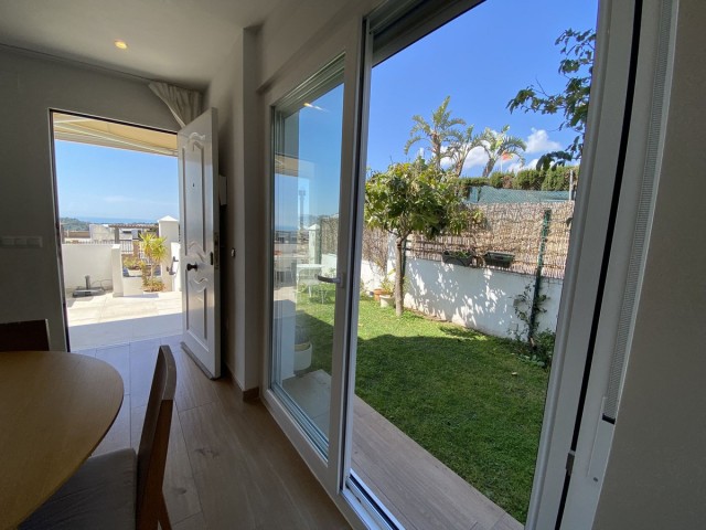 Maison mitoyenne avec 4 Chambres  à Benalmadena