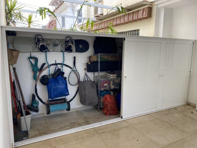 Maison mitoyenne avec 4 Chambres  à Benalmadena