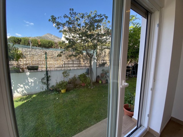 Maison mitoyenne avec 4 Chambres  à Benalmadena