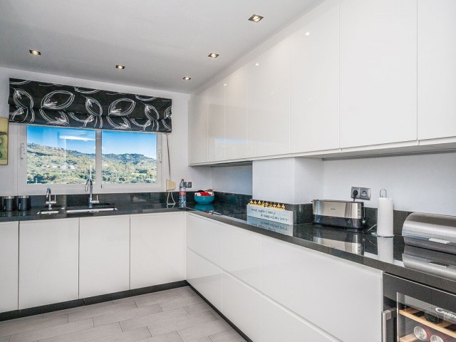 3 Schlafzimmer Apartment in Elviria