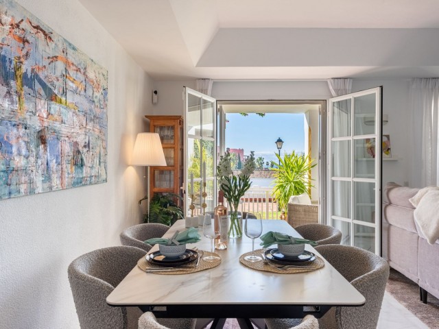 4 Bedrooms Townhouse in New Golden Mile