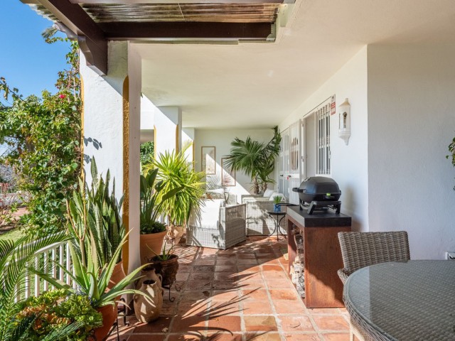 4 Bedrooms Townhouse in New Golden Mile