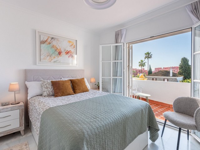 4 Bedrooms Townhouse in New Golden Mile