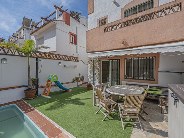 4 Bedrooms Townhouse in Marbella