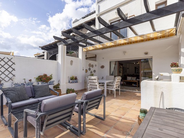 Reihenhaus, La Duquesa, R5324635