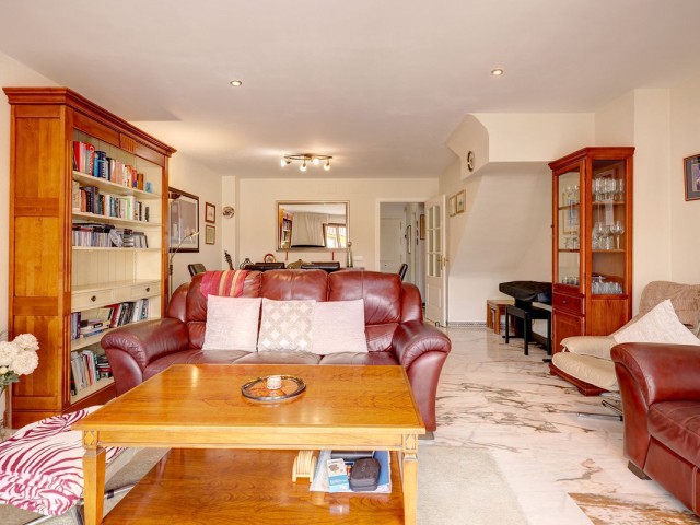 4 Schlafzimmer Reihenhaus in La Duquesa