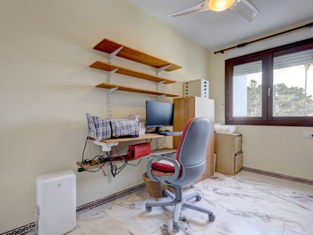 4 Schlafzimmer Reihenhaus in La Duquesa