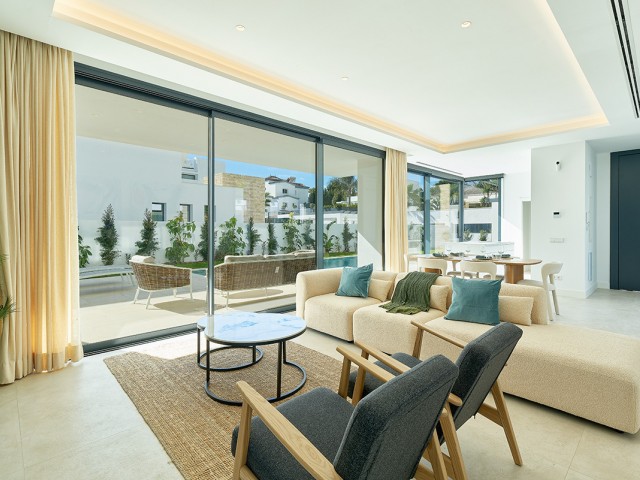 4 Sovrums Villa i Estepona