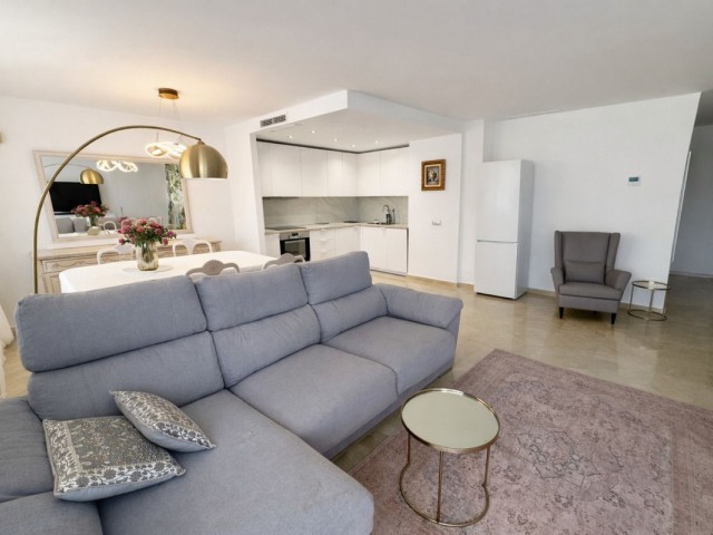Apartment, Benahavis, R5324878
