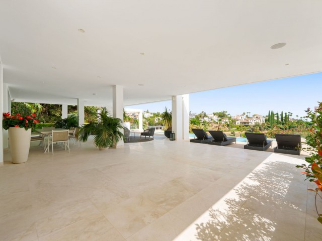 5 Schlafzimmer Villa in Nueva Andalucía