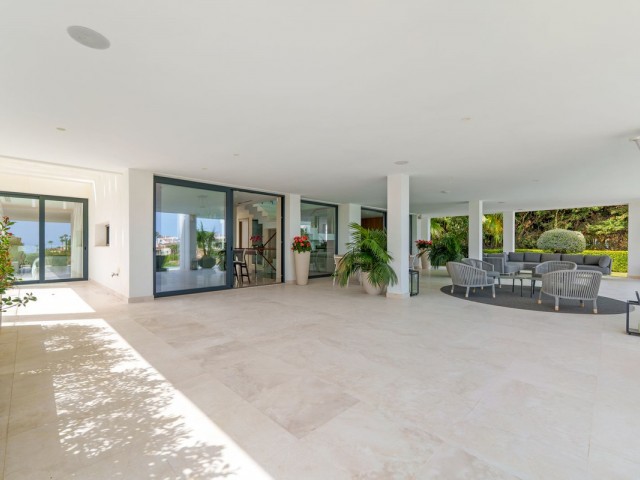 5 Schlafzimmer Villa in Nueva Andalucía