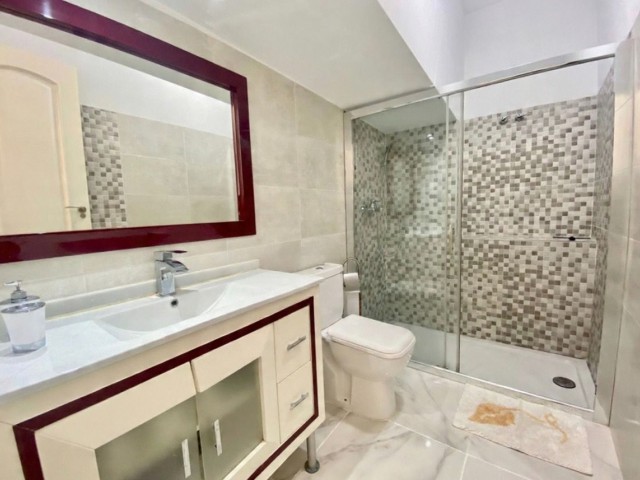 5 Schlafzimmer Reihenhaus in Estepona