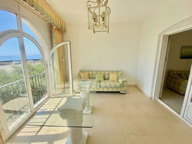 5 Makuuhuoneen Rivitalo Estepona