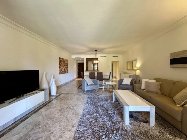 3 Schlafzimmer Apartment in Nueva Andalucía