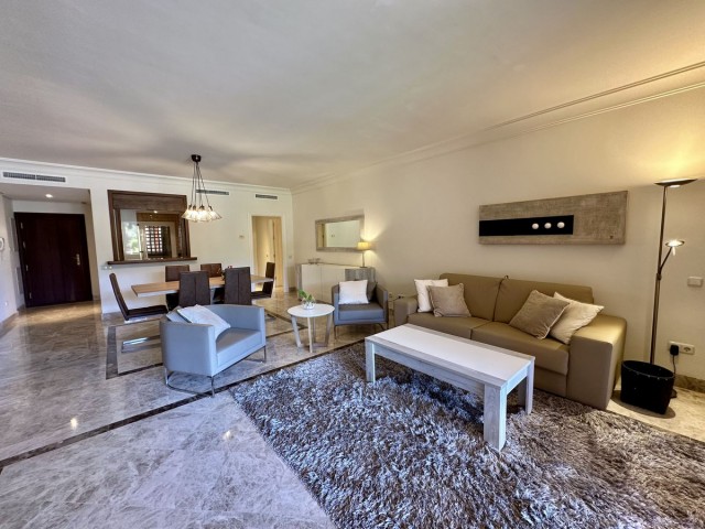 3 Schlafzimmer Apartment in Nueva Andalucía