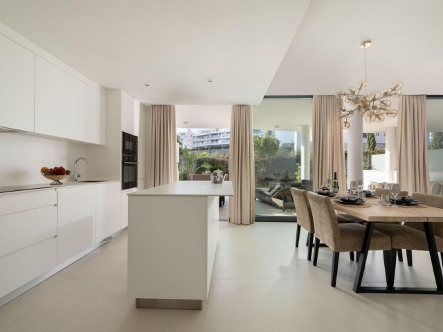 2 Sovrums Lägenhet i Higueron