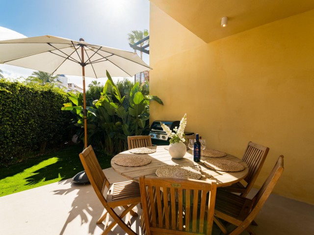 4 Makuuhuoneen Rivitalo San Pedro de Alcántara