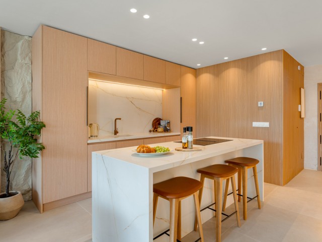 4 Makuuhuoneen Rivitalo San Pedro de Alcántara