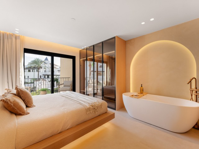 4 Makuuhuoneen Rivitalo San Pedro de Alcántara