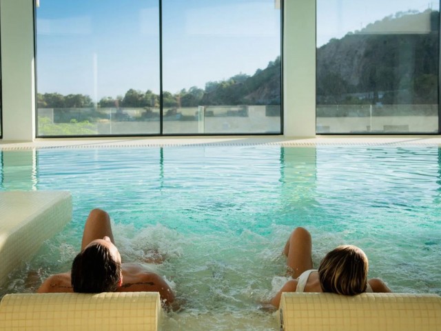 3 Makuuhuoneen Huoneisto Ojén