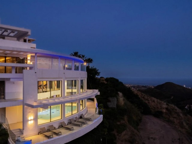 3 Makuuhuoneen Huoneisto Ojén