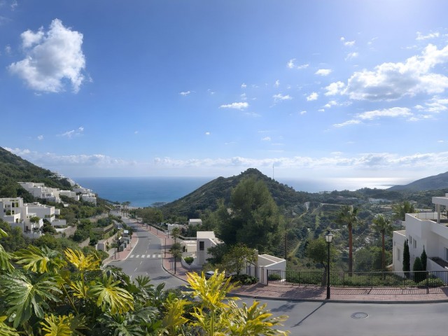 3 Bedrooms Apartment in Ojén