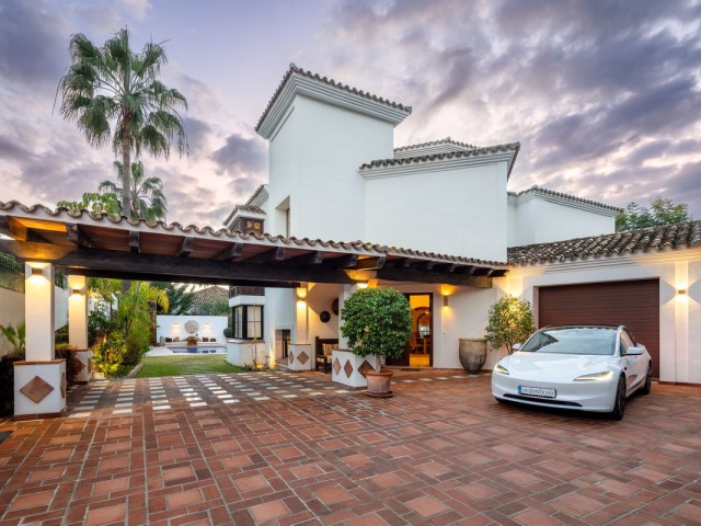 4 Schlafzimmer Villa in Benahavís