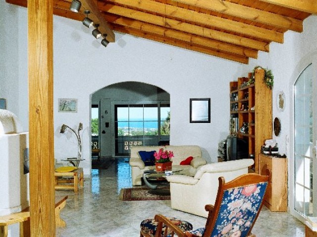 3 Schlafzimmer Villa in Estepona