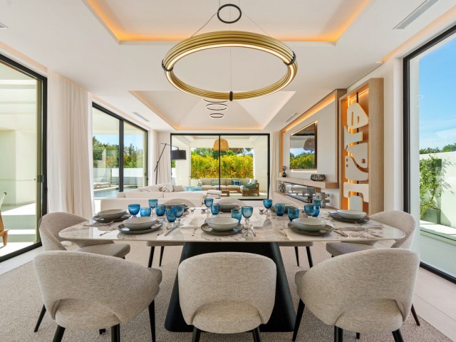 5 Schlafzimmer Villa in San Pedro de Alcántara