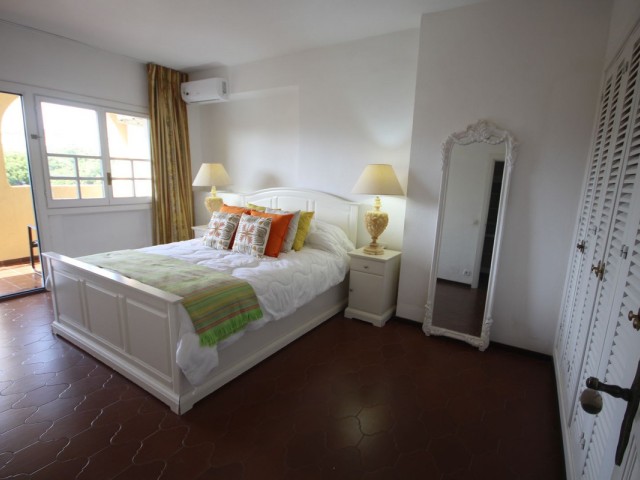 1 Schlafzimmer Apartment in Puerto de Cabopino