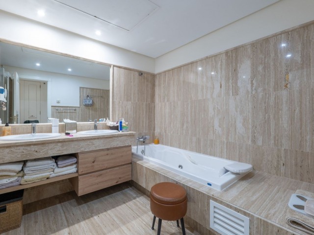 2 Bedrooms Apartment in Los Monteros