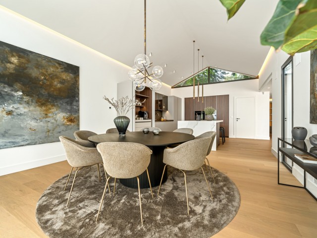 5 Bedrooms Villa in The Golden Mile