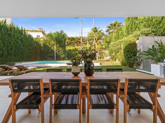 5 Schlafzimmer Villa in Nueva Andalucía